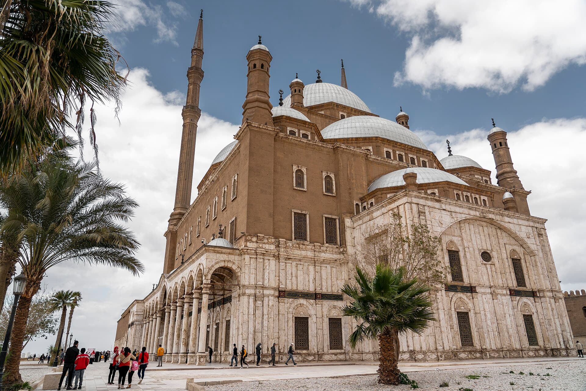 Le Caire